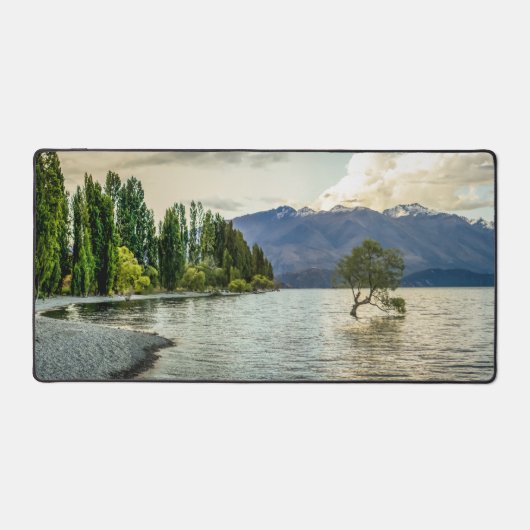 Wanaka Tree in Water Desk Mat Schreibtischunterlage (Vorderseite)