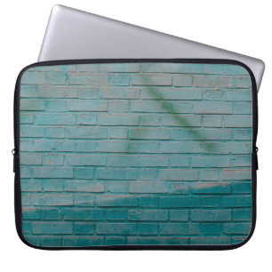 Wand aus blauem und weißem Backstein Laptopschutzhülle