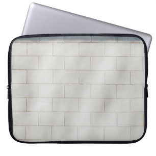 Wand aus weißem Backstein Laptopschutzhülle