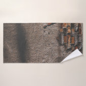 Wand mit gebrochenen Ziegeln Badehandtuch (Badehandtuch)