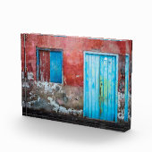 Wand, Tür und Fenster sind rot, blau und grau Fotoblock (Rechts)