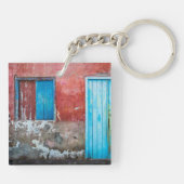 Wand, Tür und Fenster sind rot, blau und grau Schlüsselanhänger (Rückseite)