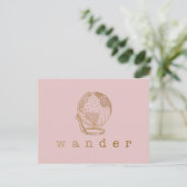 Wander Reiseangebot und Globe in Blush and Gold  Postkarte (Stehend Vorderseite)