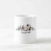 Wander Wild Geschenk für Wanderfreunde im Freien C Kaffeetasse (Mittel)