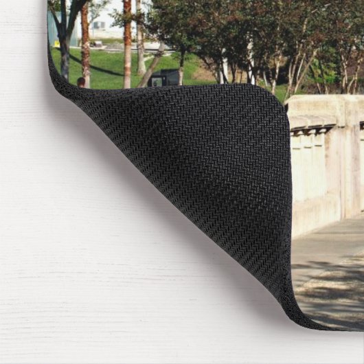 Wanderbrücke um den Mirror-See Mousepad (Ecke)