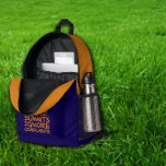 Wanderer Camping Humor blau orange Bedruckter Rucksack<br><div class="desc">Bereit, mit einem Lächeln loszumarschieren? Dieser blaue Wander-Rucksack, aufgepeppt mit mutigen orangen Seitenpaneelen, ist der perfekte Begleiter für Abenteuer aller Art. Die tiefe schwarze Basis und die hellen orangen Akzente geben ihm eine coole, outdoor-mäßige Atmosphäre, die garantiert Blicke auf sich zieht. Und schau dir die Vordertasche an – eine einfache...</div>