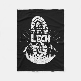 Wanderer Lech Vorarlberg Österreich Wanderurlaub Fleecedecke