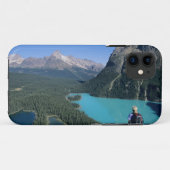 Wanderer mit Blick auf den türkisfarbenen See Case-Mate iPhone Hülle (Rückseite (Horizontal))