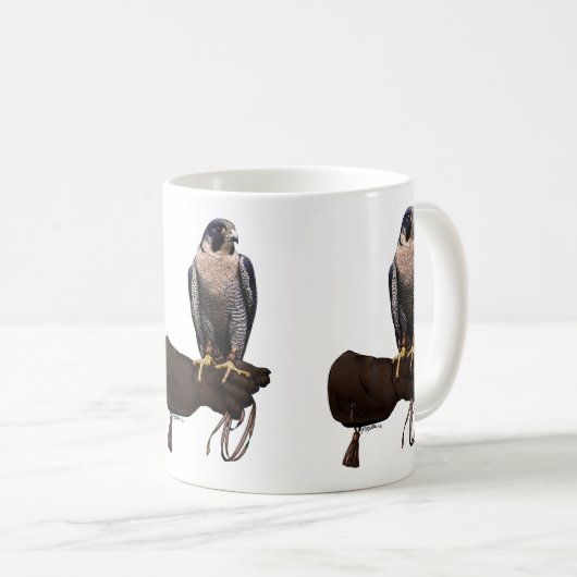 Wanderfalke auf Handschuh Kaffeetasse (VorderseiteRechts)