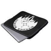 Wanderin Laptopschutzhülle (Vorne Knopf)
