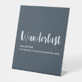 Wanderlust-Definition weiß, grau Sockelschild (Vorderseite)