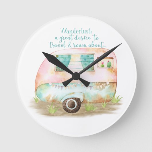 Wanderlust Quote Retro Camper Caravan Runde Wanduhr (Vorderseite)