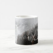 Wanderlust-Schwarz-Weiß-Bergwälder, Kaffeetasse (Mittel)