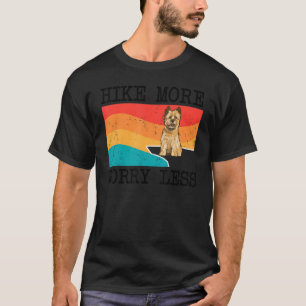 Wandern Besorgnis erregender weniger Cairn Terrier T-Shirt