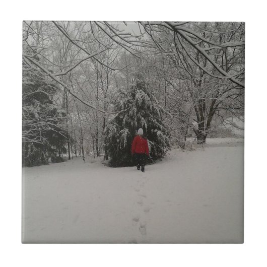 Wandern in einem Winterwunderland Fliese (Vorderseite)