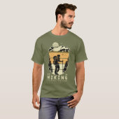 Wandern ist billiger als Therapie T-Shirt (Vorne ganz)