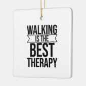 Wandern ist das beste Therapieangebot Keramikornament (Links)