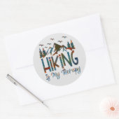 Wandern ist meine Therapie, lustige Wanderung Klas Runder Aufkleber (Umschlag)