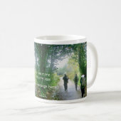 Wandern mit Tasse (VorderseiteRechts)