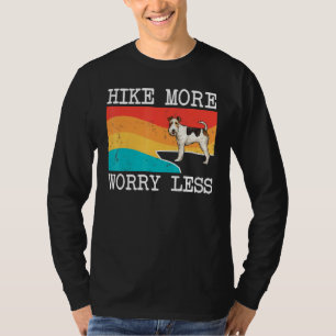 Wandern Sie mehr, sorgen Sie sich weniger Wire Fox T-Shirt