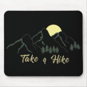 Wandern Sie mit den Pinienbäumen Mousepad (Vorne)