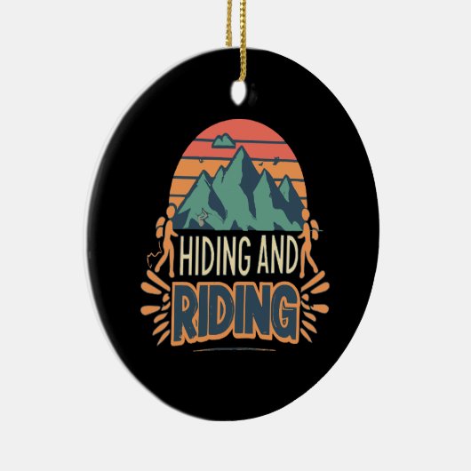 Wandern, wo Reisen zu Abenteuern werden Keramik Ornament (Rechts)