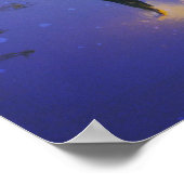 Wandern zu einer Hütte im Winterwald Poster (Ecke)