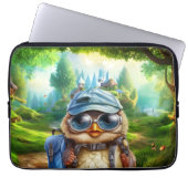 Wanderowle auf einem verzauberten Wald Laptopschutzhülle (Vorderseite)