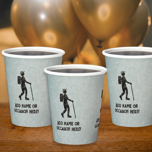 Wandertheater mit Schuster und eigener Text auf Pappbecher