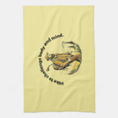 Wanderung, um Körper und Geist herauszufordern. Geschirrtuch (Vertikal)