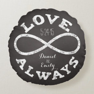 Wandtafel-Unendlichkeit-Liebe-Hochzeitsdatum und N Rundes Kissen