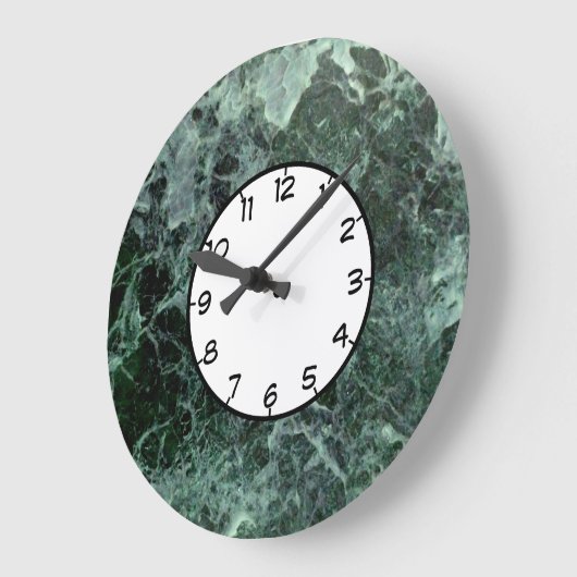 Wanduhr aus grünem Marmor (Winkel)