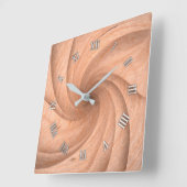 Wanduhr aus schlichtem Holz (Winkel)