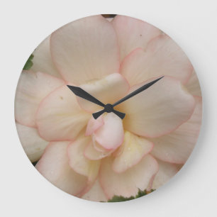 Wanduhr der weißen Begonia-Blume