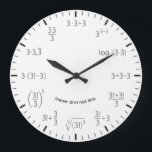 Wanduhr Mathe Uhr 3 x 3 Drei mal Drei<br><div class="desc">Bei dieser Uhr sind alle Zahlen durch genau drei Dreien ausgedrückt. Das erŌ den Sinn für Ästhetik jeder Mathematikerin und Mathematiker.</div>