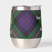 Wappen von Clan MacDonell of Glengarry über Tartan (Links)