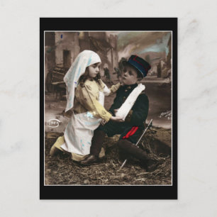 War Children - Vintage französische Postkarte des