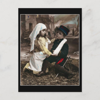 War Children - Vintage französische Postkarte des 