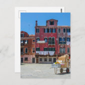 Warenkorb mit Kartons in Venedig Postkarte (Vorne/Hinten)