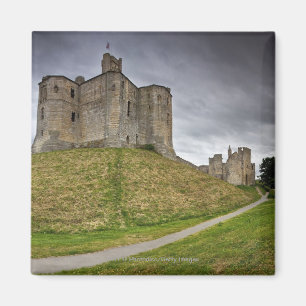 Warkworth Schloss in Northumberland, England Magnet