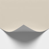 Warm Beige Festive Christmas Solid Color Geschenkpapier (Ecke)