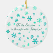 Warm Fuzzies & Winter Flurries Christmas Cat Keramik Ornament (Hinten)