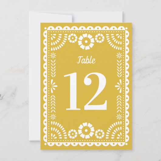 Warm-Gelbe Papel Picado Hochzeit-Tischnummer Einladung (Rückseite)
