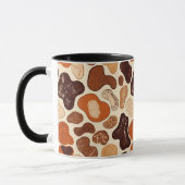 Warm Neutral Abstract Mug – Modern Organic Pattern Tasse (Links)