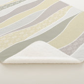 Warm rosa Gelbgrün abgerundeter Streifen Abstrakte Sherpadecke (3/4)