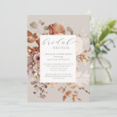 Warm Taupe Bloral Bridal Brunch Dusche Einladung (Stehend Vorderseite)