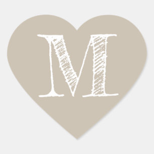 Warm Taupe Herz Minimalistisches Monogramm Initial Herz-Aufkleber