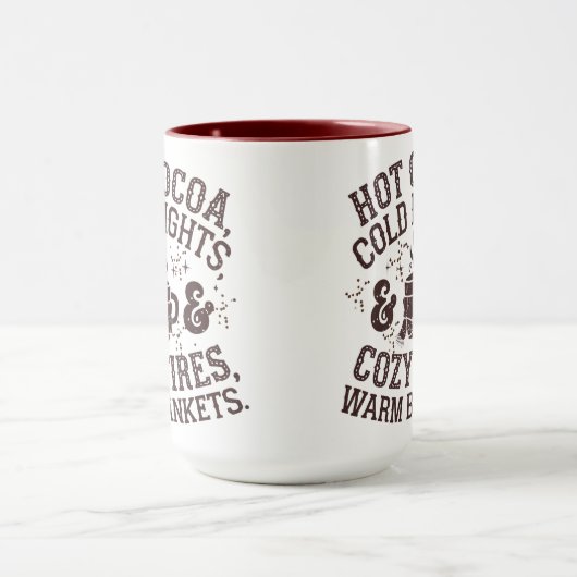 Warme Cococoa und gemütliche Tasse (Zentrum)