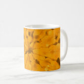 Warme Erdtöne Goldenes Ocker Fröhlich Kaffeetasse (VorderseiteRechts)