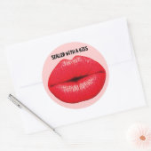 Warme Lippen, mit einem Kissenaufkleber verschloss Runder Aufkleber (Umschlag)